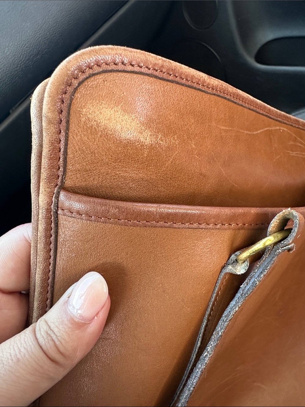 Coach Classic Brown Leather Tote Bag - Picture 3 of 8